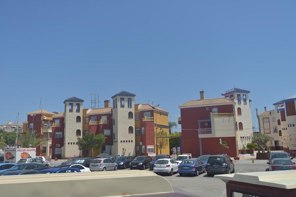 Apartamentos Torrevieja Puerto Exterior photo